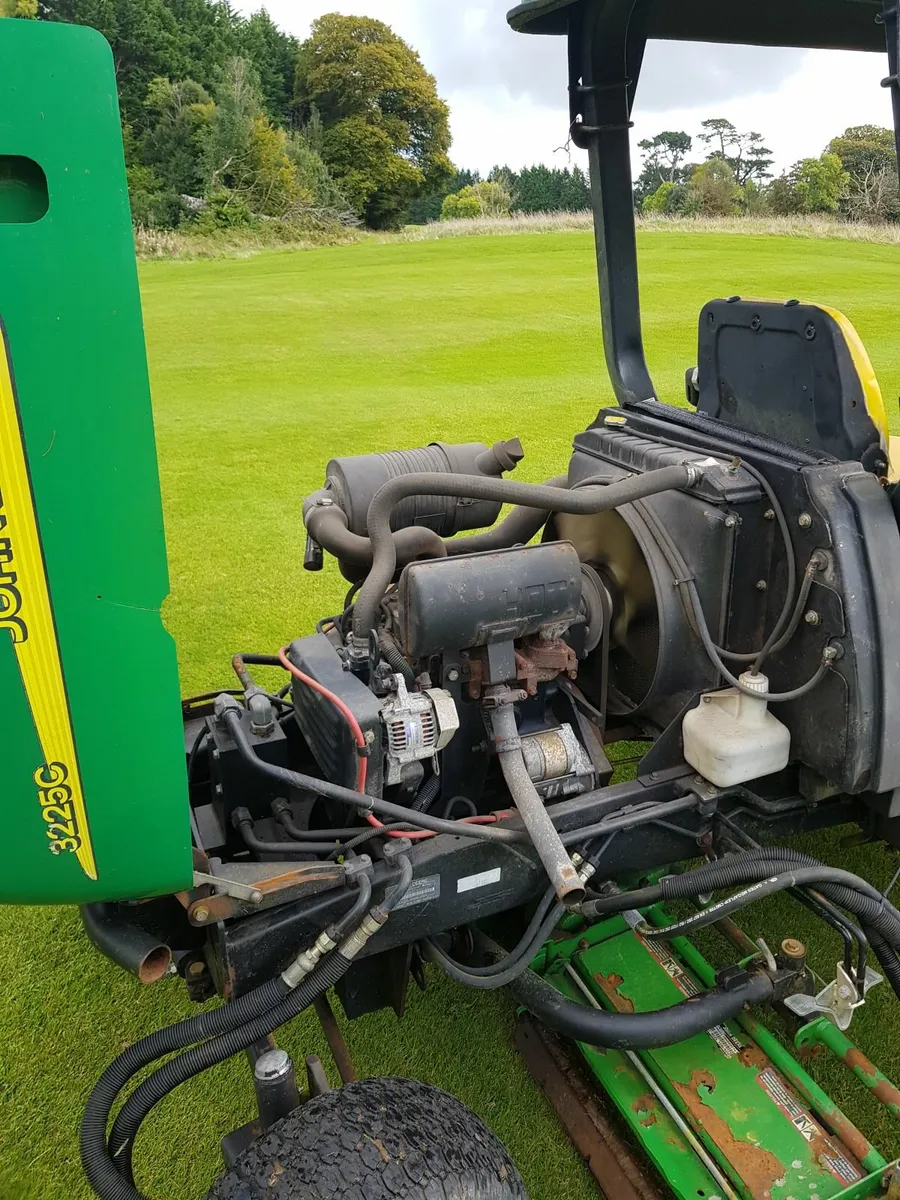 John Deere 3225C  Mower - Image 3