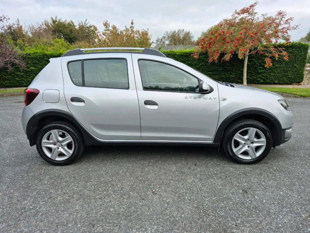 DACIA SANDERO STEPWAY**1.5 DCi-DIESEL**LIKE NEW** - Image 3