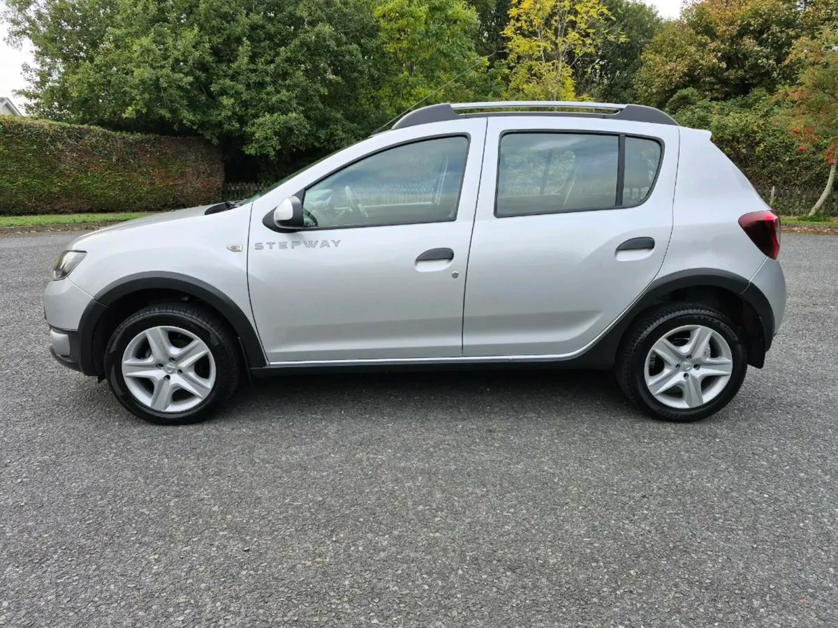 DACIA SANDERO STEPWAY**1.5 DCi-DIESEL**LIKE NEW** - Image 4