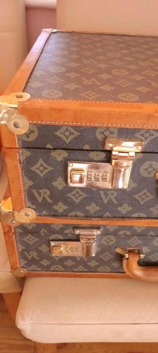 Suitcases x 2 - Image 4