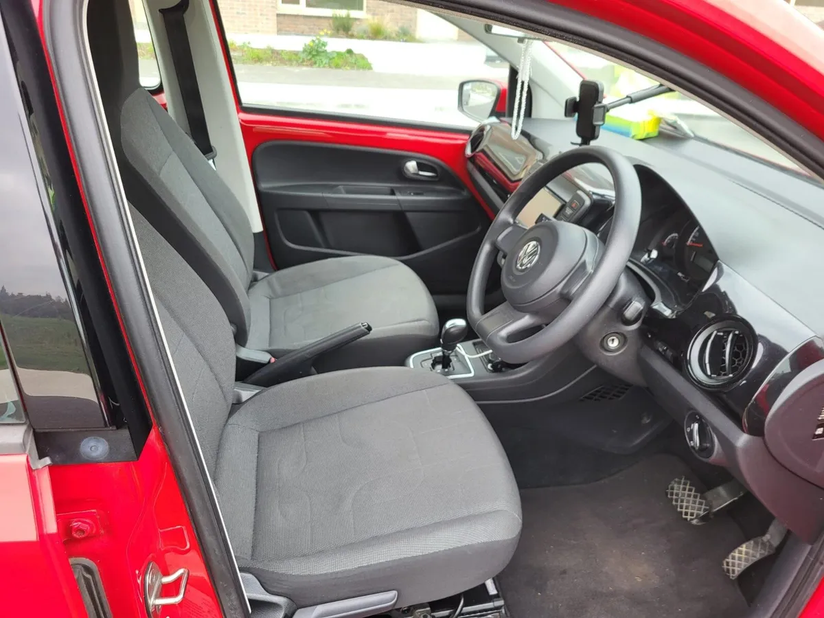 2014 Volkswaen Up Automatic.  1ltr - Image 4