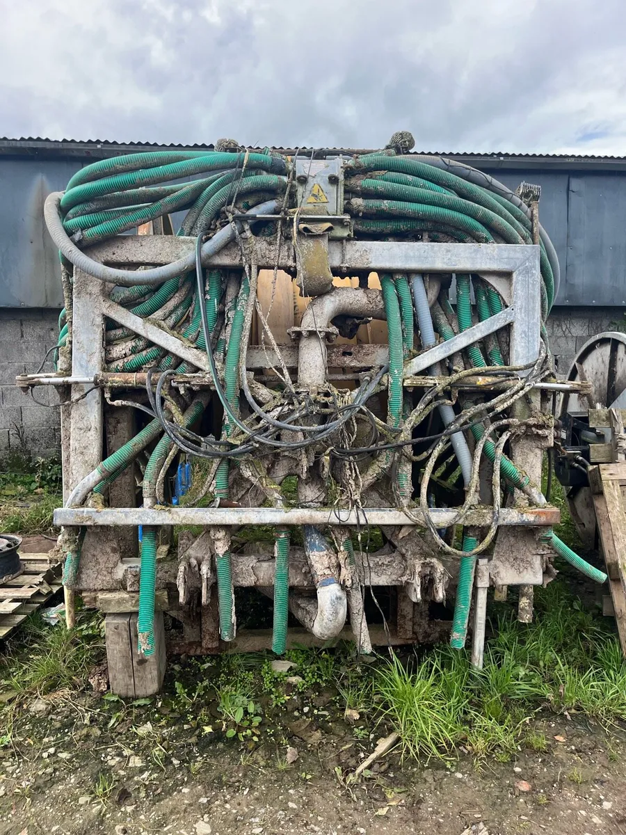 Slurrykat Dribblebar and reeler - Image 1
