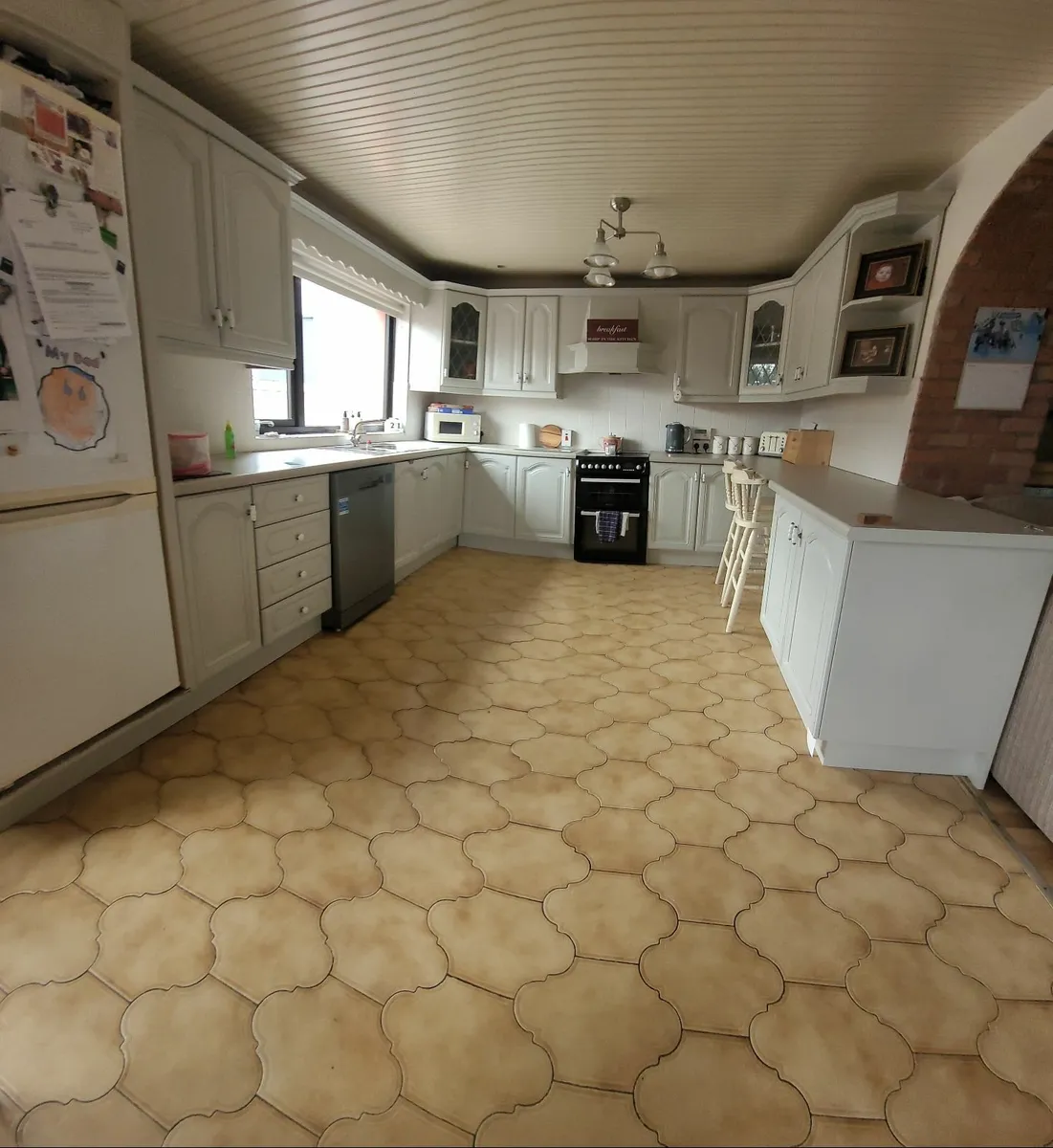 Kitchen - Image 4