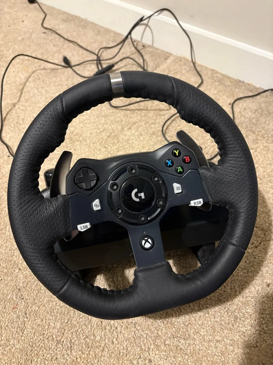 Logitech wheel and pedals - Image 1
