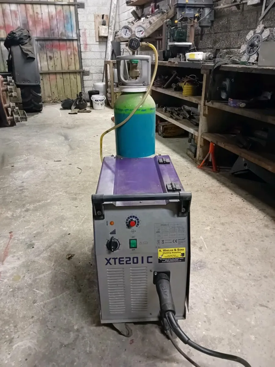 Garage equipment - Image 3