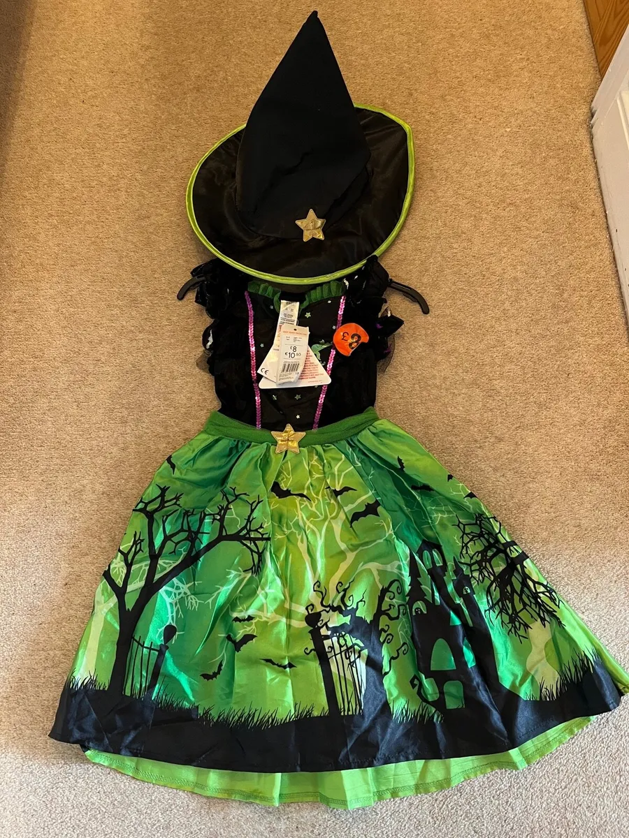 Halloween costumes - Image 1
