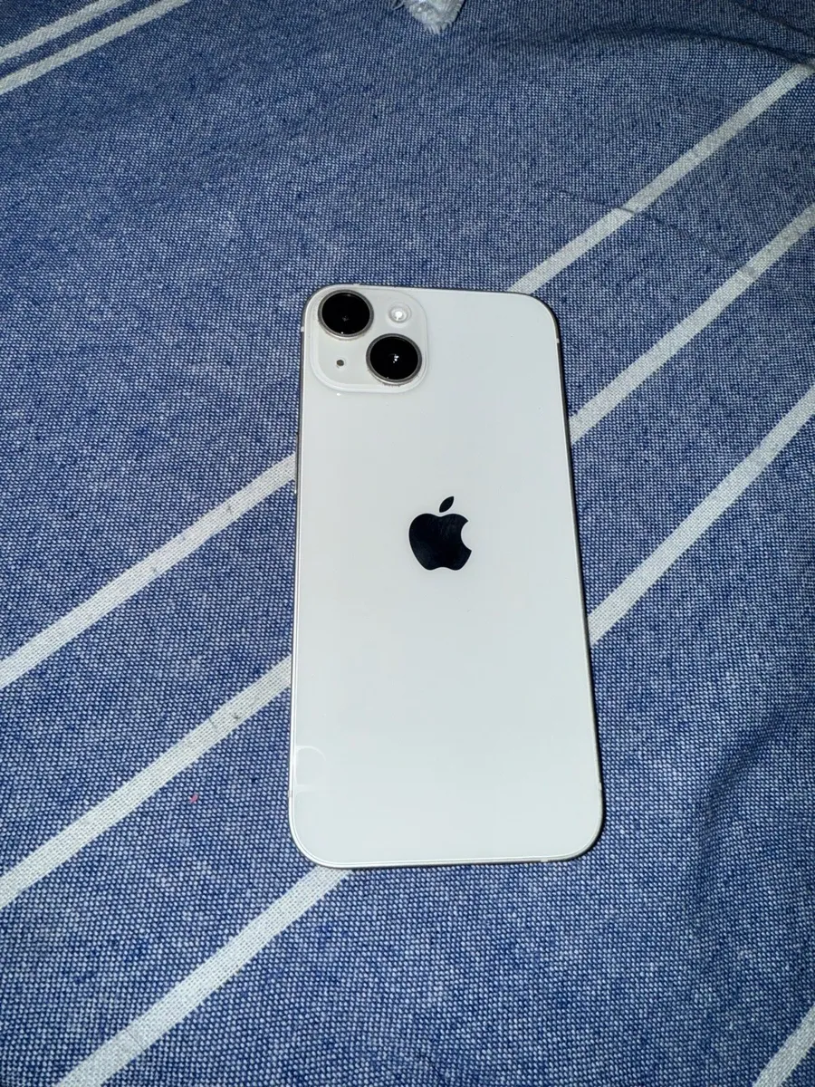 iPhone 14 - Image 1