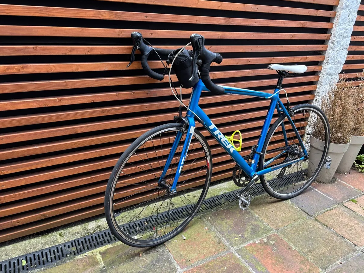 Trek 1.2 Road Bike Carbon fork excellent condition - Image 1