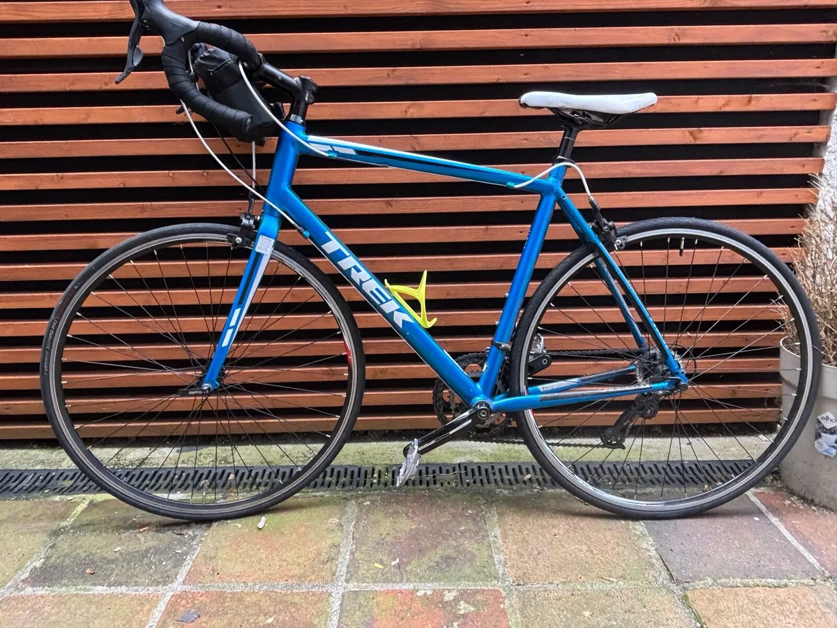 Trek 1.2 Road Bike Carbon fork excellent condition - Image 4