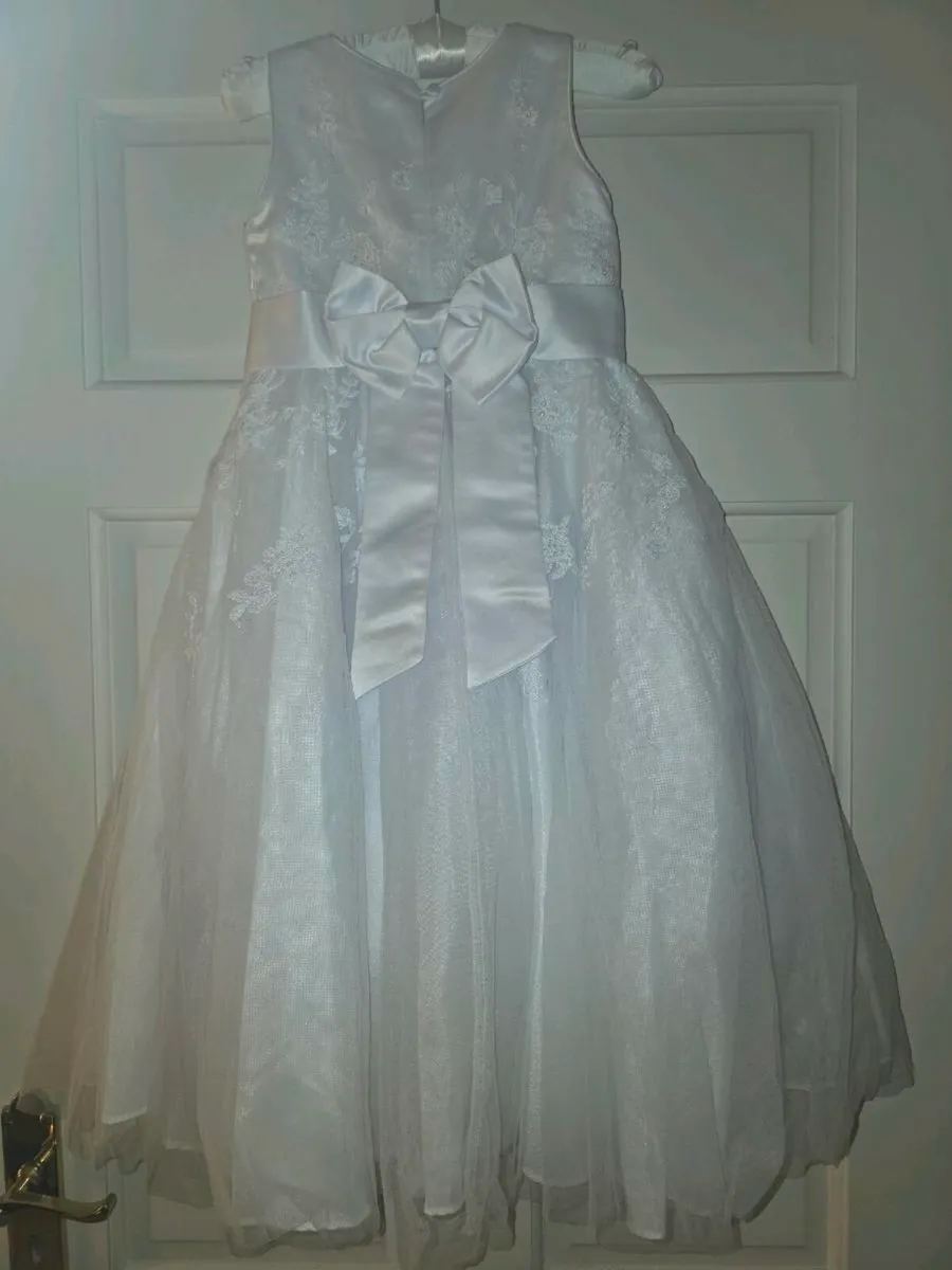 White communion dress - Image 2
