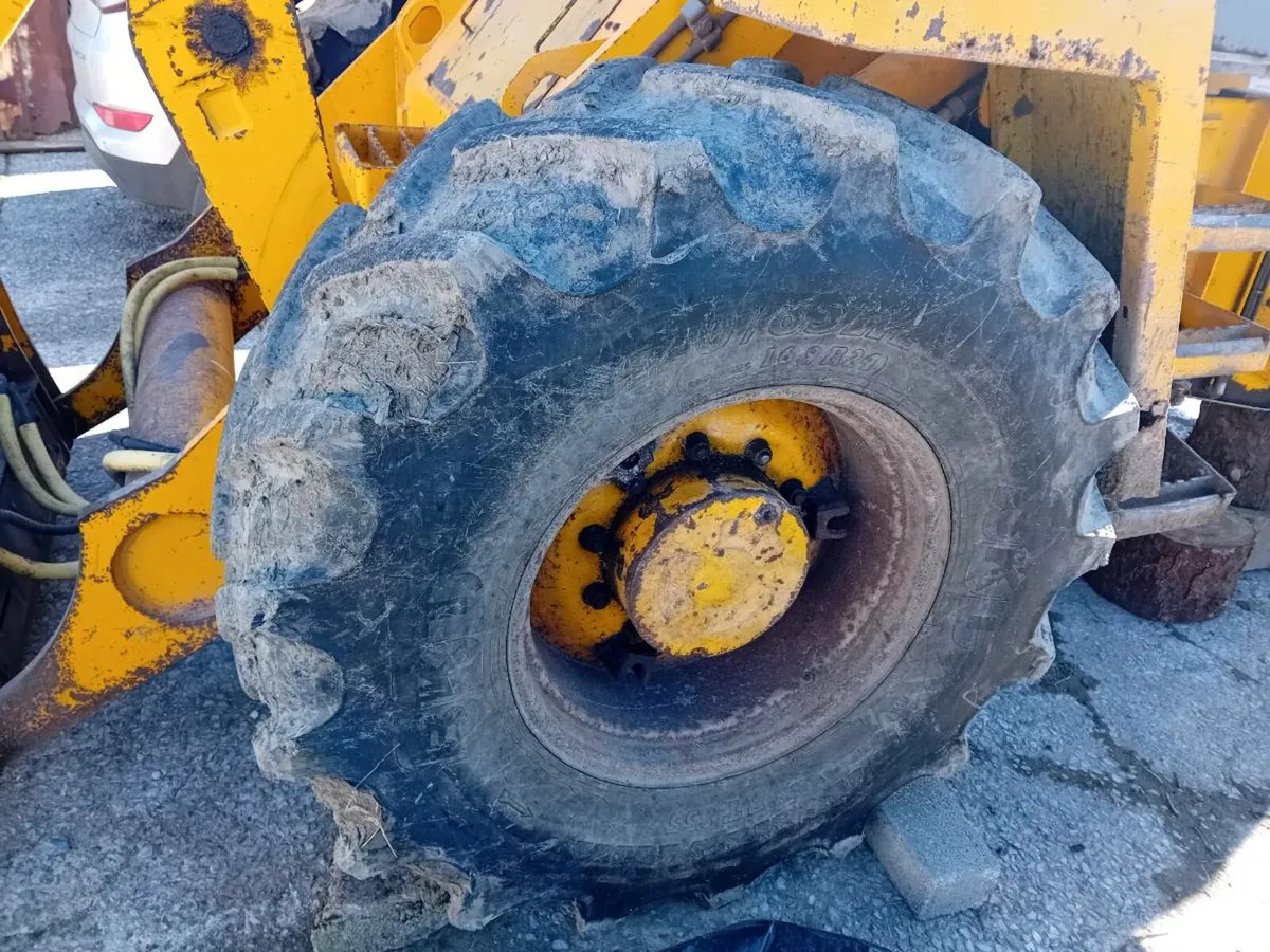 Tyres - Image 2