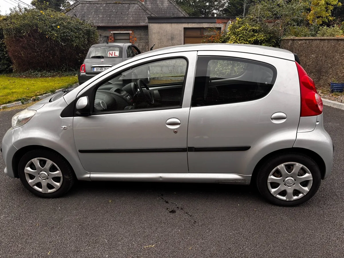 Peugeot 107 - Image 2