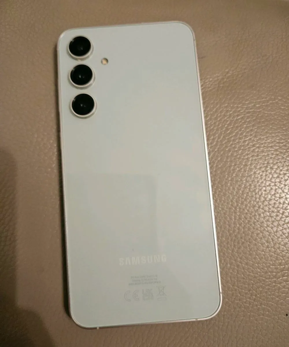 Samsung S23 FE - - Image 2