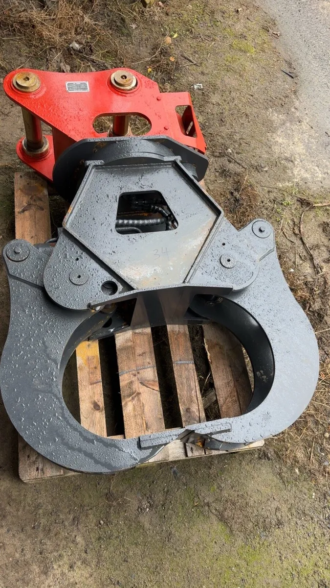 Rotating Timber grab - Image 1