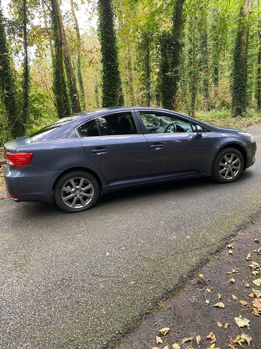 Toyota Avensis - Image 2