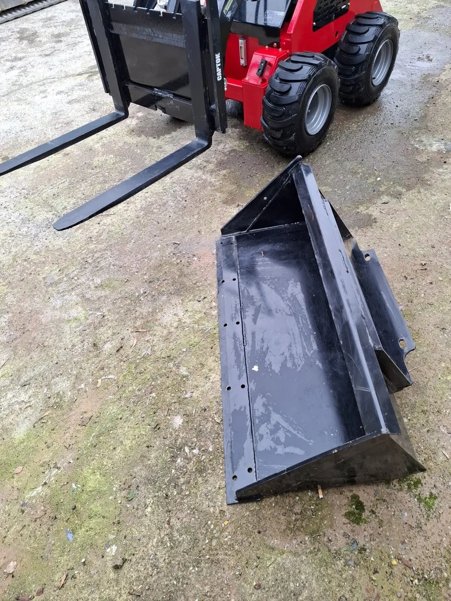 Mini loader - Image 2