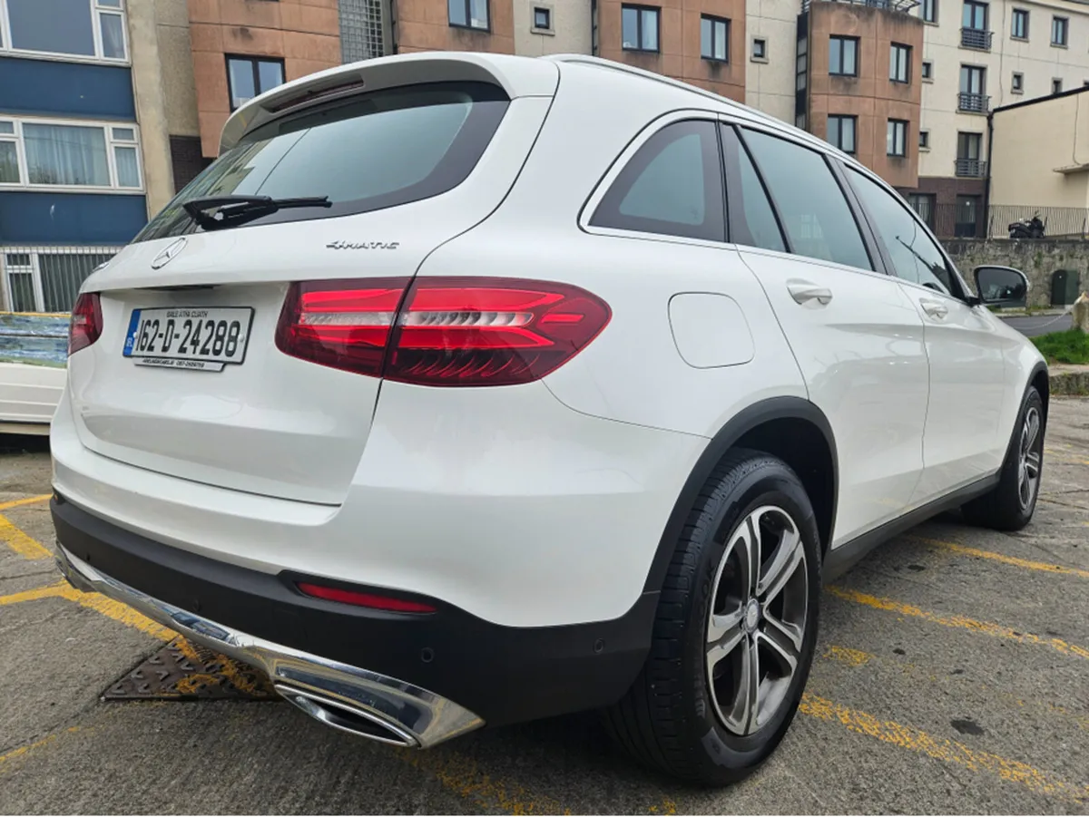 Mercedes-Benz GL-Class 220 D 4MATIC 5DR AUTO - Image 4
