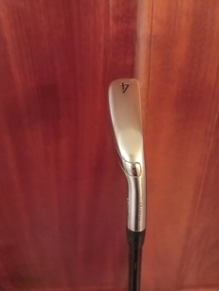 Titleist 4 Iron U500 Tense Stiff Flex Shaft As New - Image 2