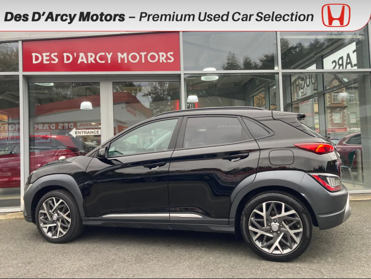Hyundai KONA PREMIUM HYBRID IMMACULATE CONDITION - Image 4