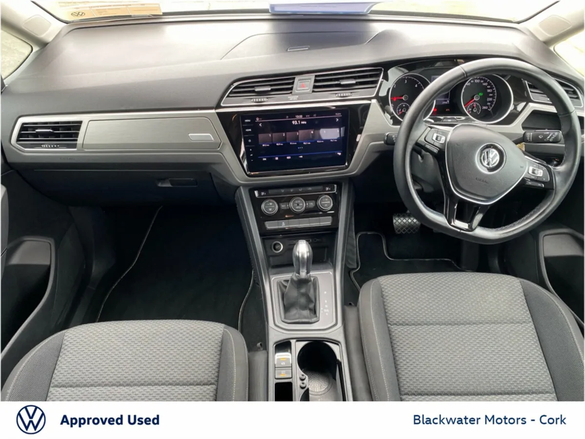 Volkswagen Touran 2.0TDI 150BHP COMFORTLINE WITH C - Image 3