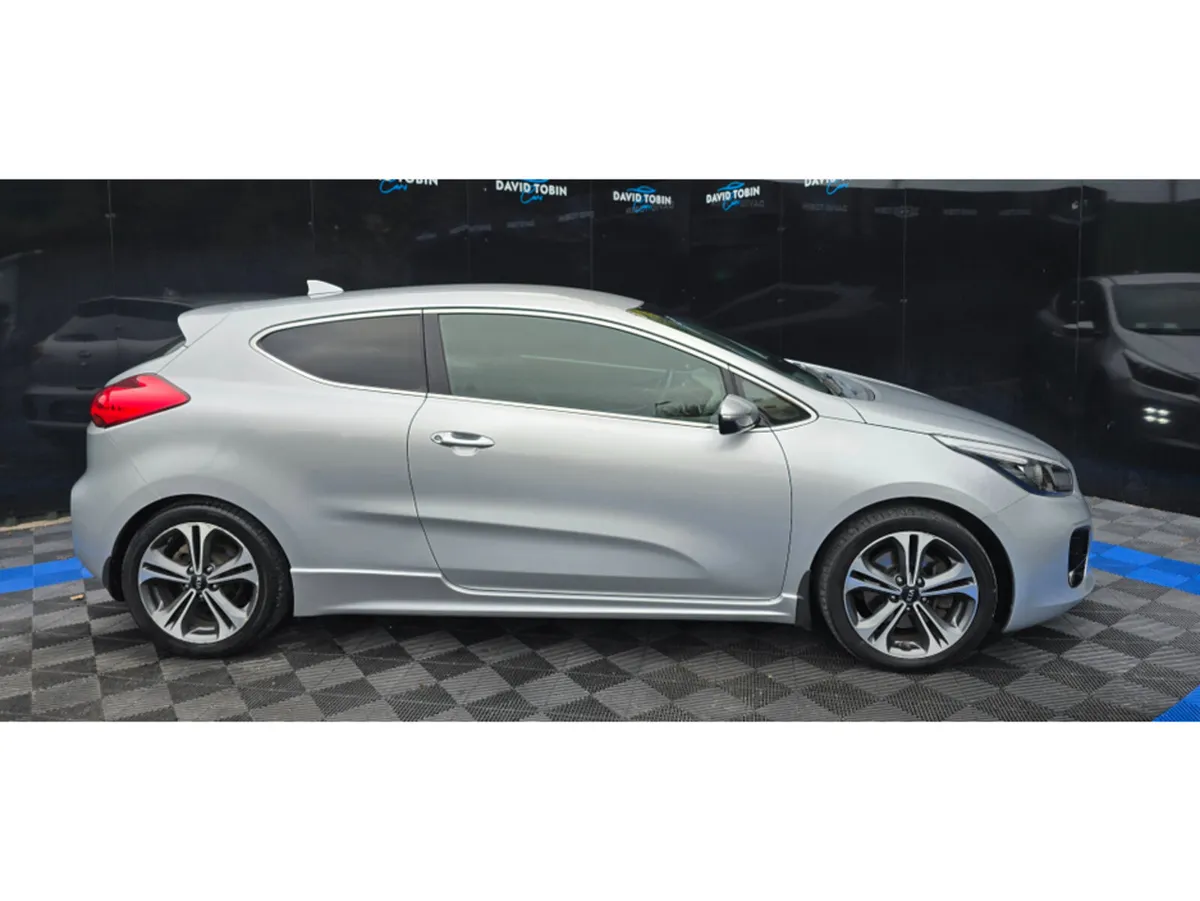 Kia ProCeed GT LINE SAM LOW MILEAGE - Image 2