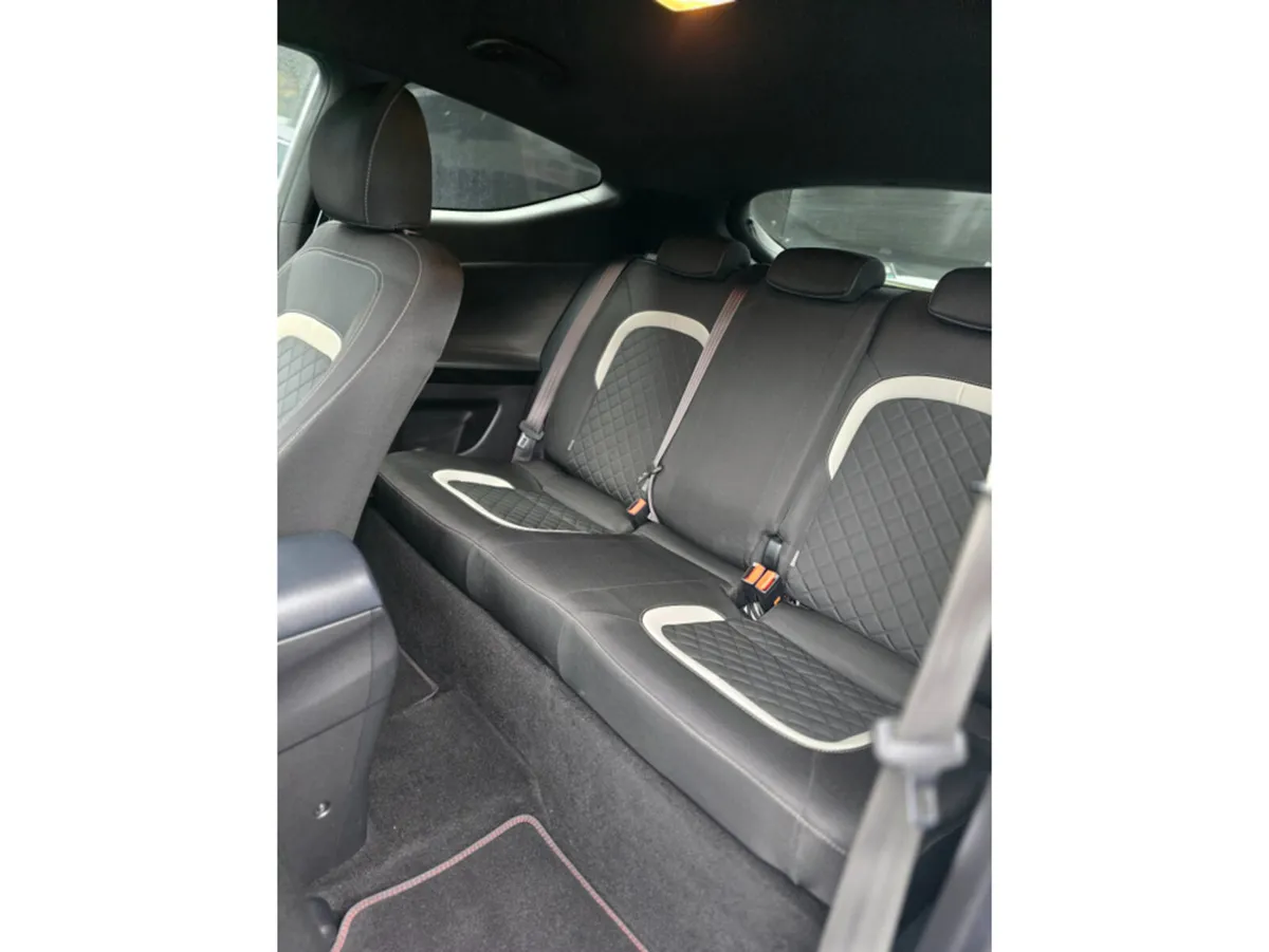 Kia ProCeed GT LINE SAM LOW MILEAGE - Image 3