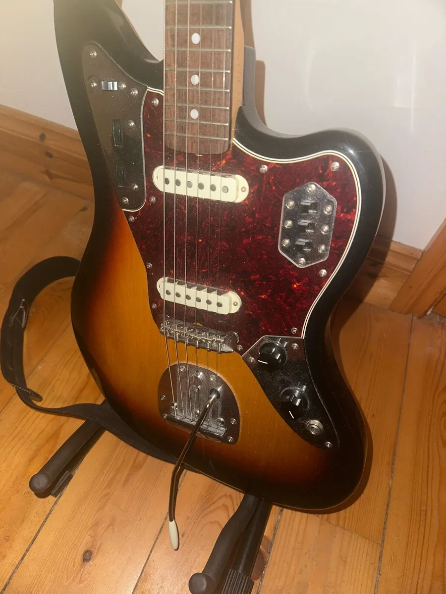 Fender Jaguar MIJ - Image 1