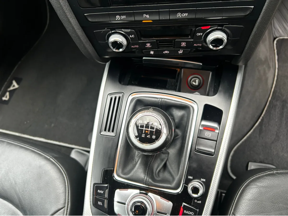 Audi A4 2.0 TDI TECHNIK 136PS 4DR - Image 4