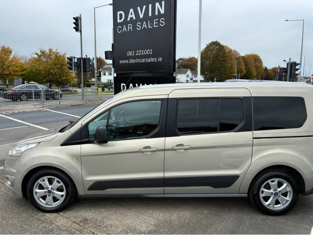 Ford Tourneo Connect GRAND 1.6 TDCI ZETEC 9 95PS - Image 3