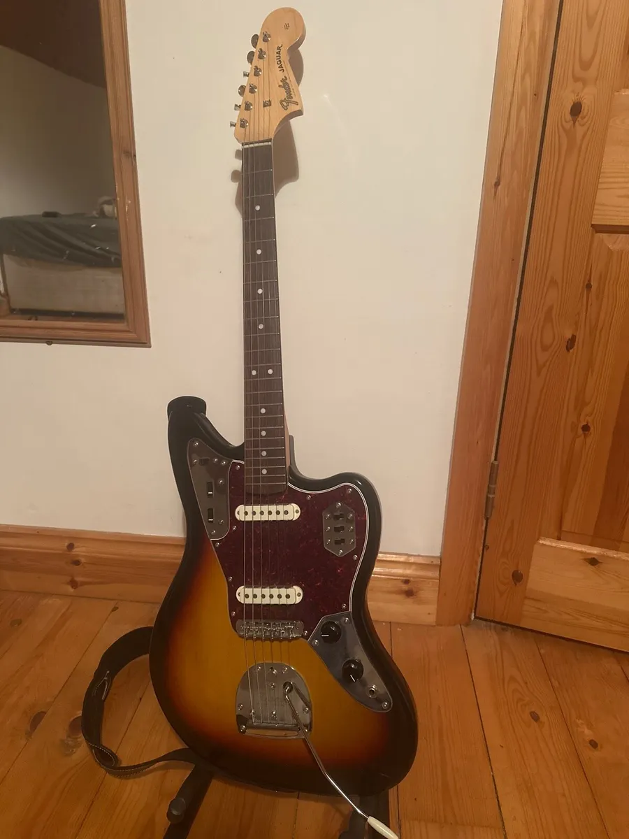 Fender Jaguar MIJ - Image 2