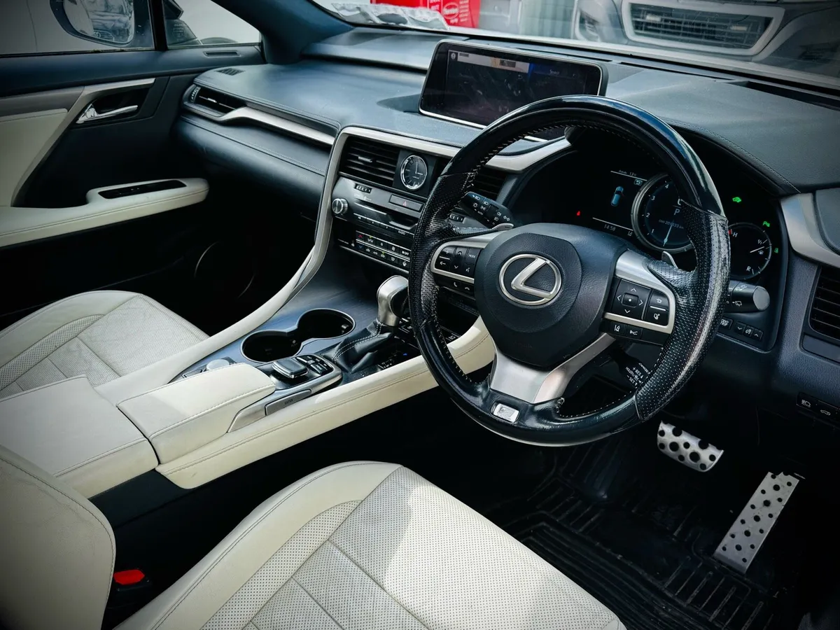 Lexus RX450h - Image 4