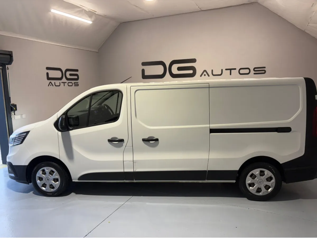 Renault Trafic 2.0D LL30 B-NESS PLUS - NO VAT - Image 1