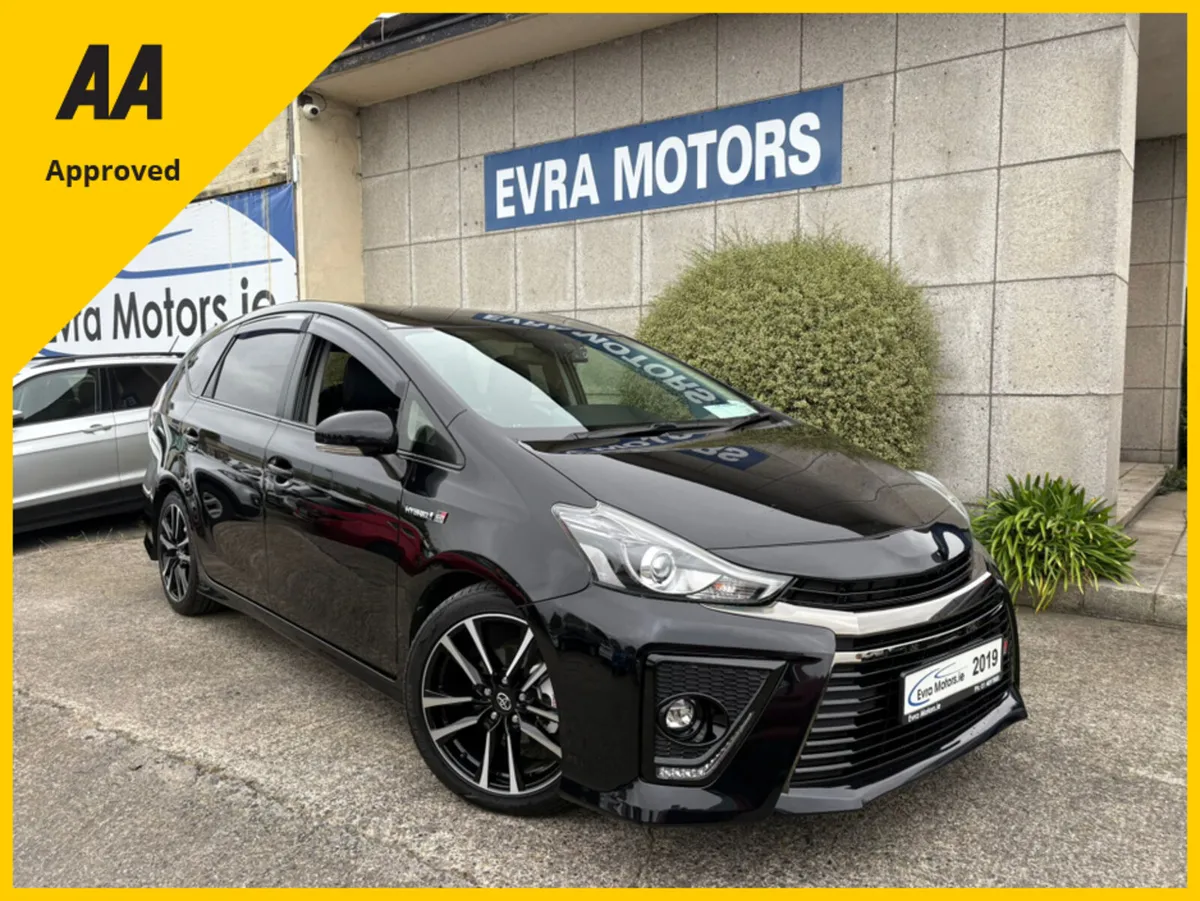 Toyota Prius GR SPEC// 7 SEATER AUTOMATIC HYBRID 1 - Image 1