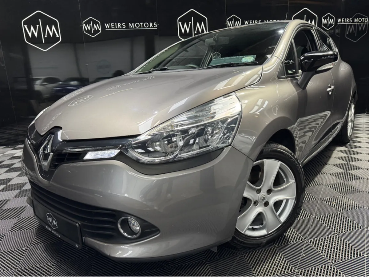 Renault Clio IV DYNAMIQUE 1.2 PET 7 4DR PETROL - Image 1