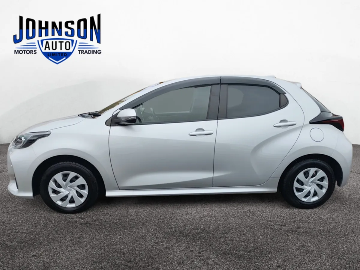 Toyota Yaris 1.5 Petrol Auto - Image 3