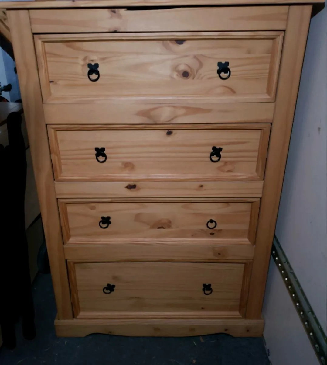 Large Mexican pine chest of drawers