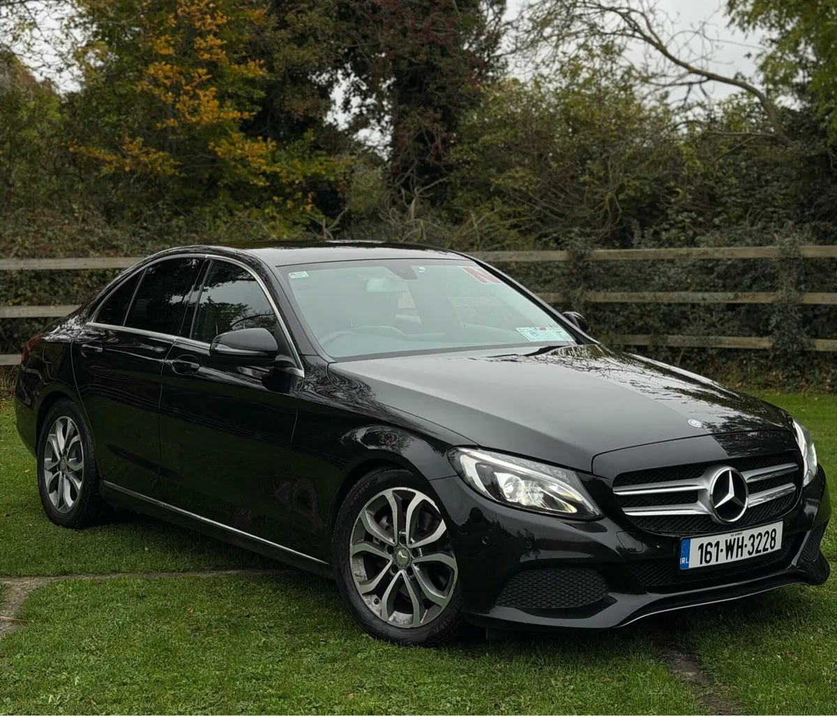 Mercedes-Benz c-class 2016 - Image 2