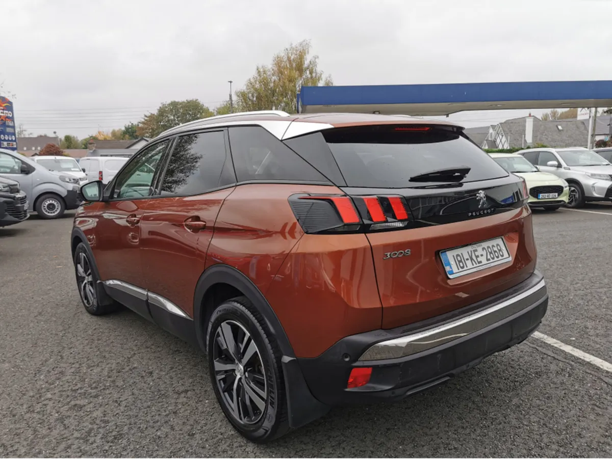 Peugeot 3008 ALLURE 1.2 130 AUTOMATIC 4DR A - Image 4