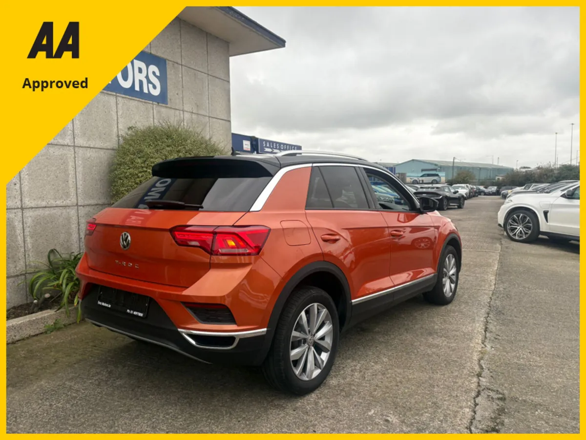 Volkswagen T-Roc AUTOMATIC 2.0 DIESEL //LOW MILEAG - Image 4