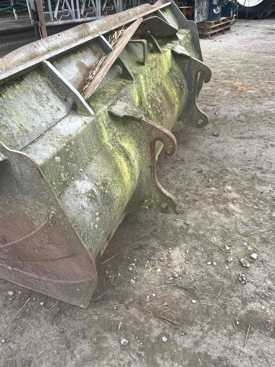 Loader gravel  bucket - Image 2