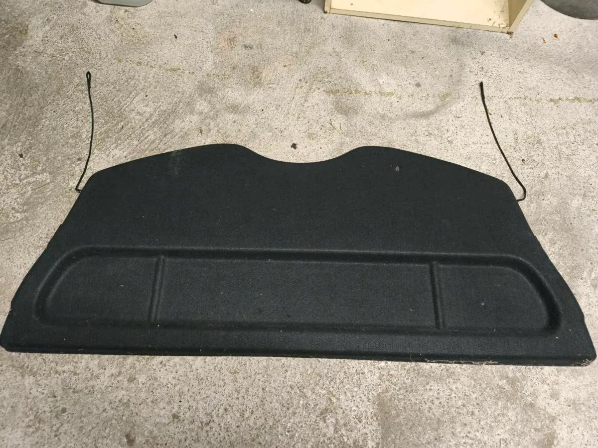 Original Nissan LEAF Parcel Shelf - Image 1