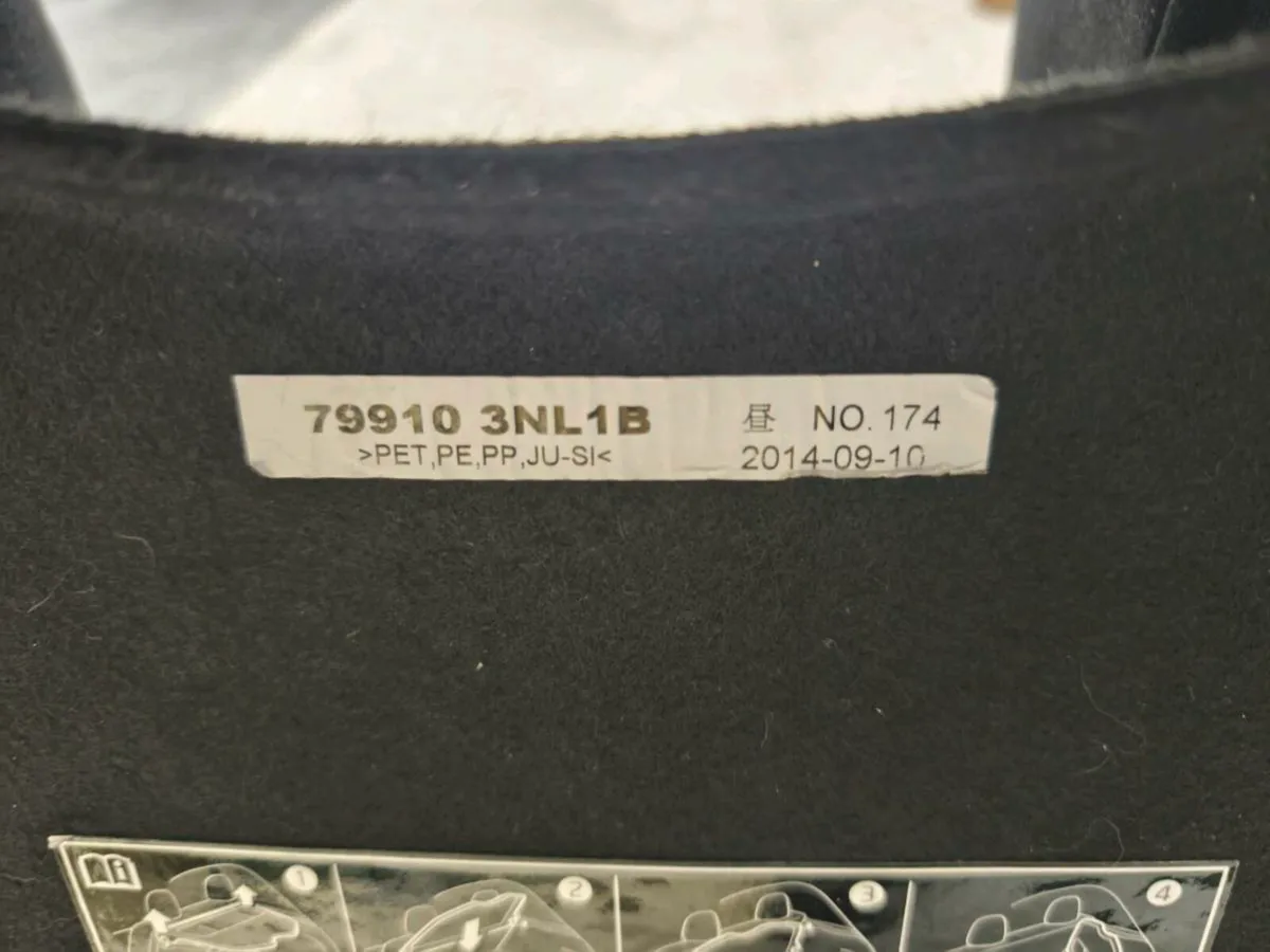 Original Nissan LEAF Parcel Shelf - Image 2