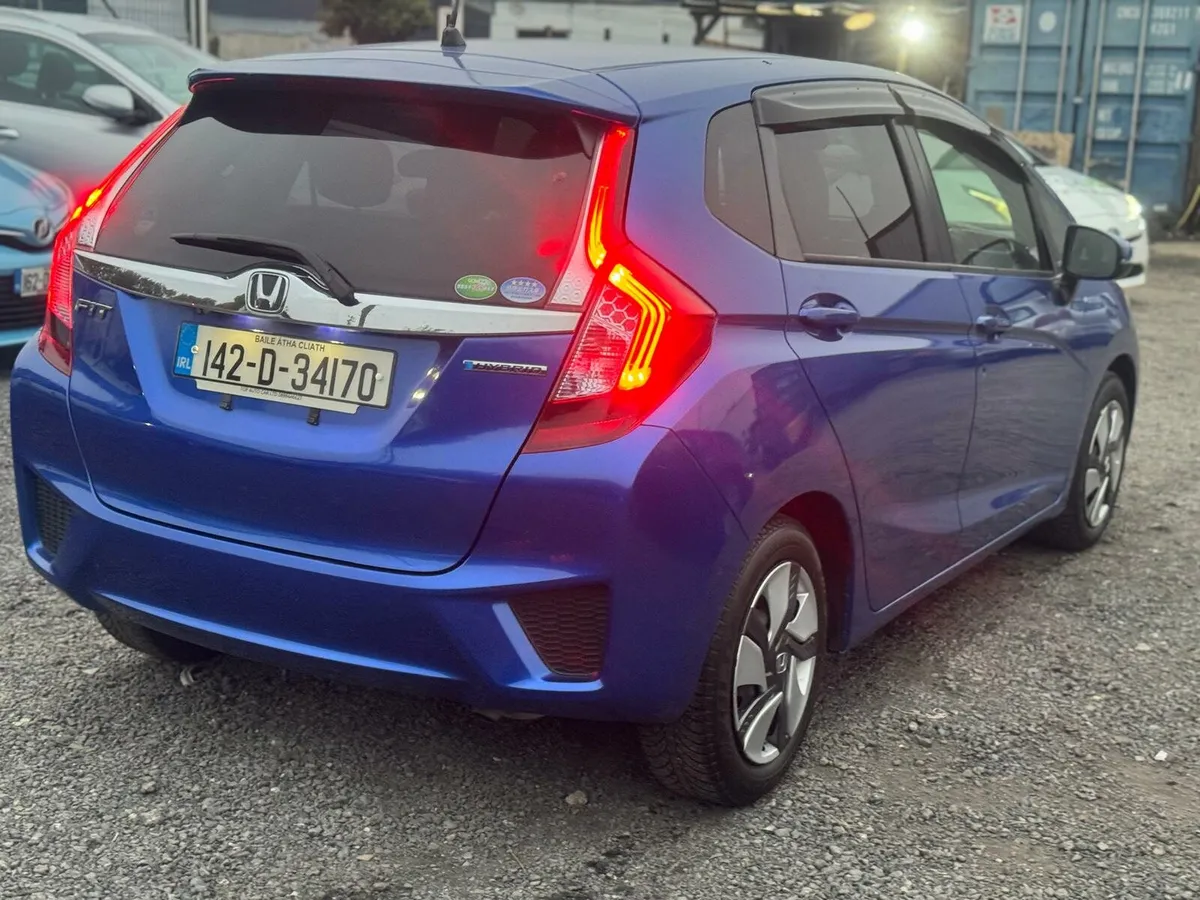 Honda Fit 2014 - Image 2