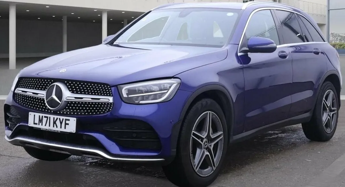 2.0 GLC220d AMG Line SUV 5dr Diesel G-Tronic+ 4MAT - Image 2