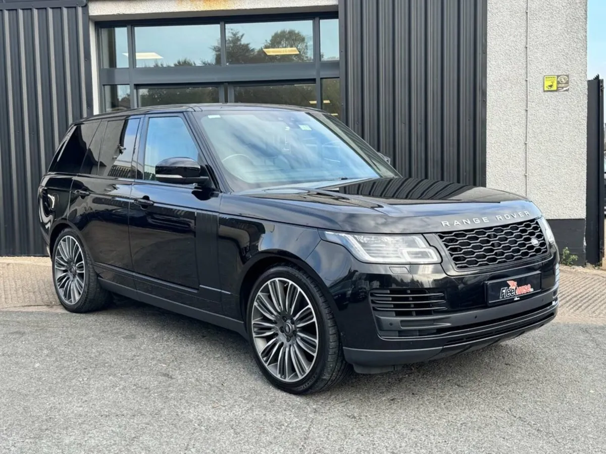 4.4 SD V8 Vogue SE SUV 5dr Diesel Auto 4WD Euro 6 - Image 1