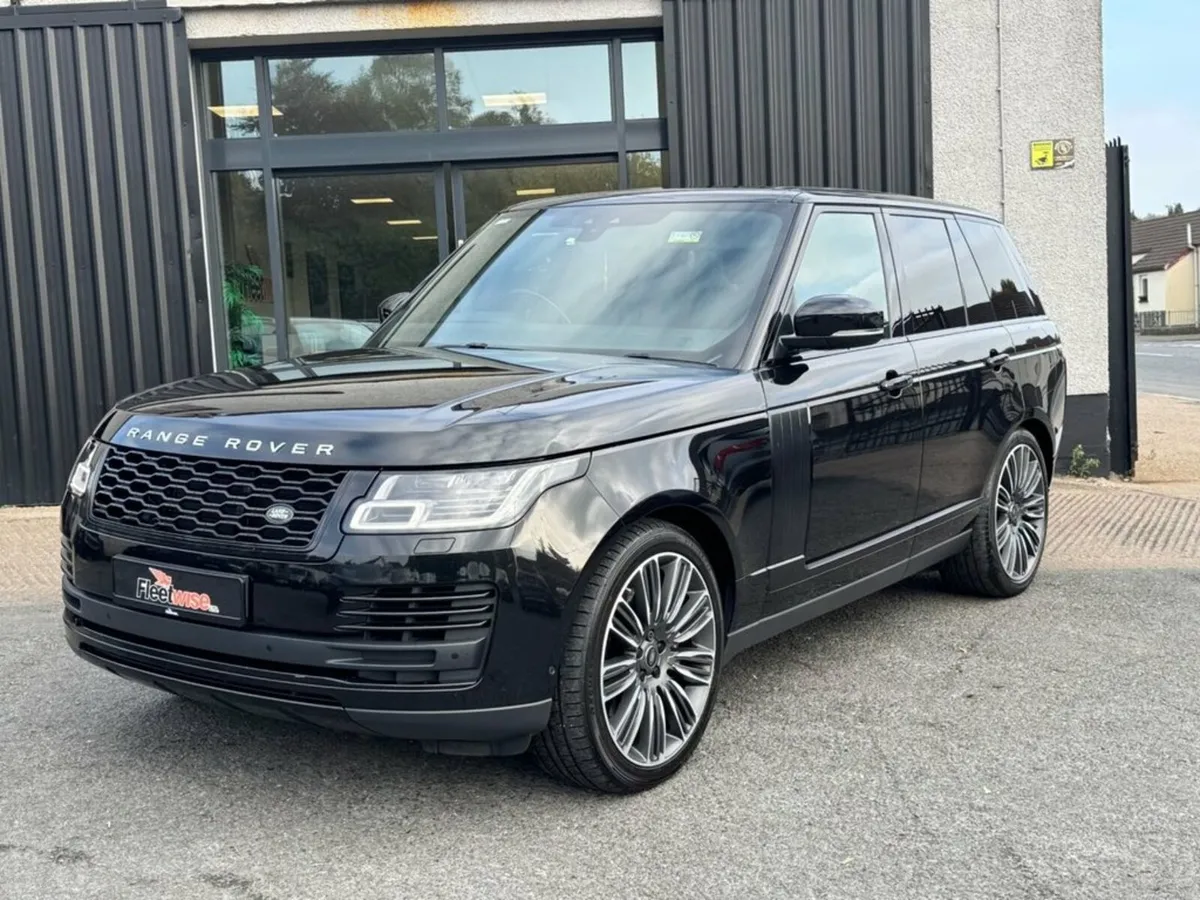 4.4 SD V8 Vogue SE SUV 5dr Diesel Auto 4WD Euro 6 - Image 3