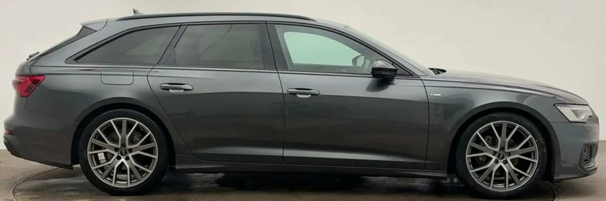 2.0 TDI 40 Black Edition Estate 5dr Diesel S Troni - Image 2