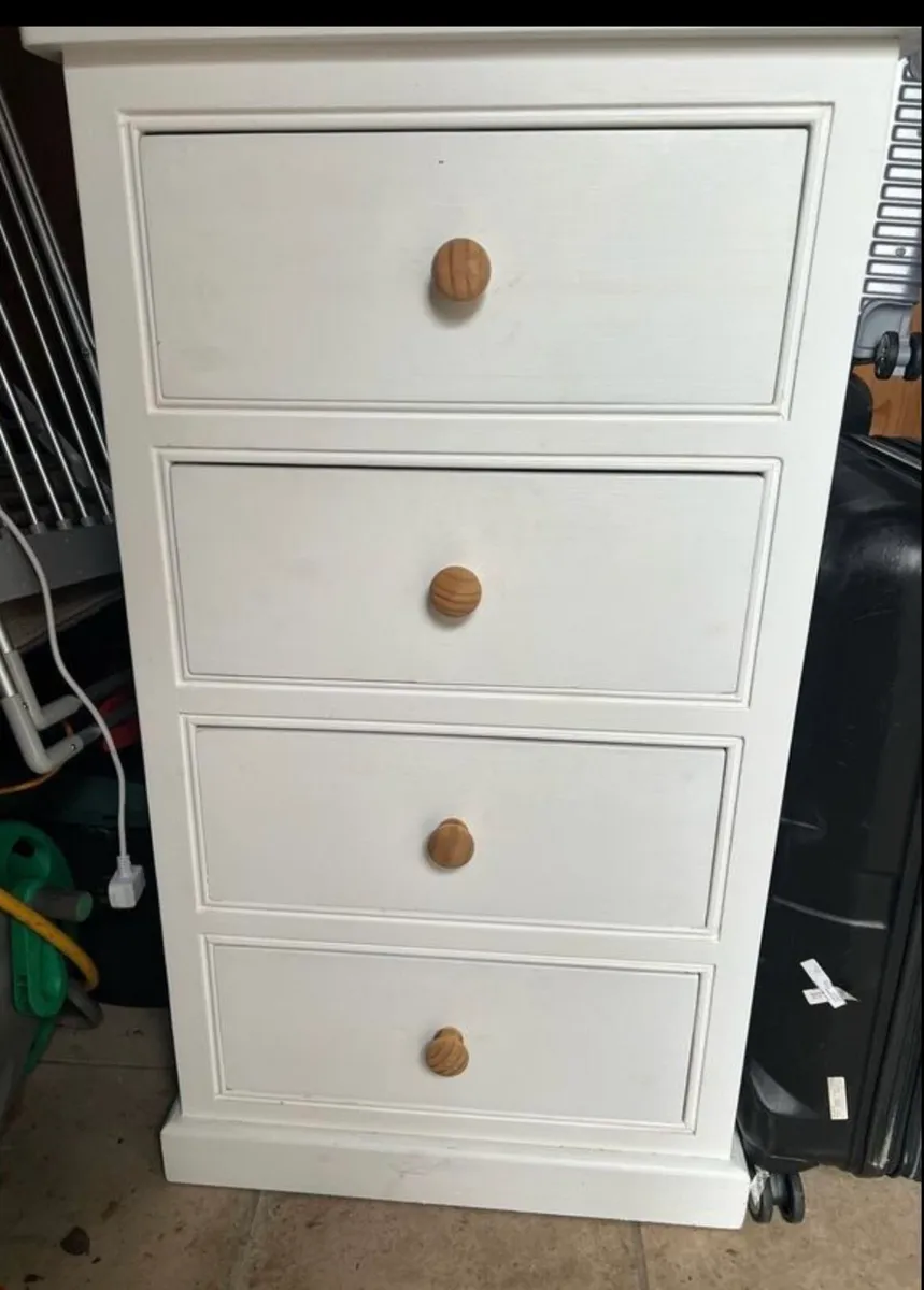Solid pine painted chest of drawers - Image 1