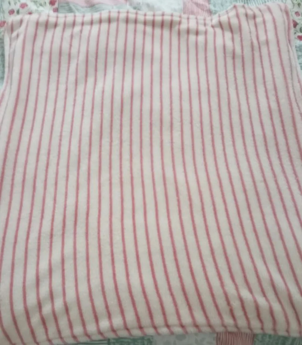 Penny's Disney Minnie & Daisy Soft Fleece Blanket - Image 4