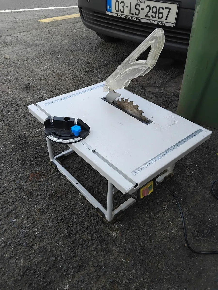 Mac allister table saw like new uses once - Image 3
